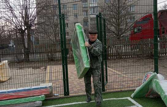 Новини Вінниці / В селі на Вінниччині світлинами чоловіків заохочують до безкоштовної роботи. В ОТГ винайшли спосіб по залученню працівників