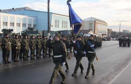 Новини Вінниці / Чверть новобранців, які склали присягу в одній із частин Вінниччини, є жінками