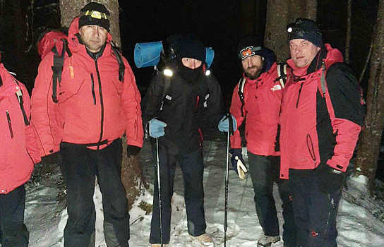 Новини Вінниці / Майже шість годин у Карпатах шукали двох туристів з Вінниці: чоловіки заблукали через погану видимість (ФОТО)