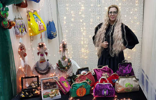 Новини Вінниці / Неповторні сумки з французькою вишивкою у Вінниці: Аліса Алікова створює жіночі аксесуари, які користуються шаленим попитом в Італії (ФОТО)