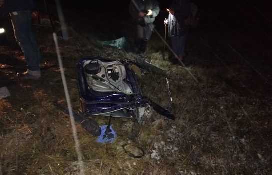 Новини Вінниці / Моторошна аварія біля Гнівані на Вінниччині: одна людина загинула, двоє дорослих та двоє дітей постраждали (ФОТО)