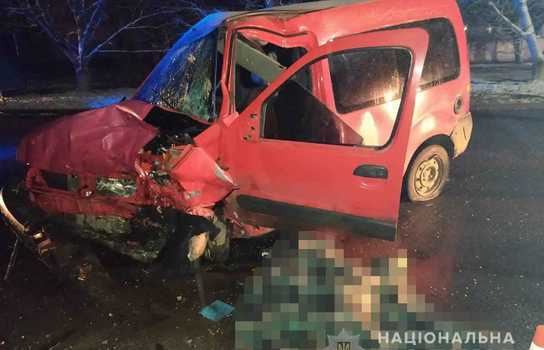 Новини Вінниці / Лобове зіткнення у Немирові на Вінниччині: один чоловік загинув, п’ятеро постраждало (ФОТО)