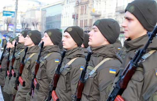 Новини Вінниці / У центрі Вінниці 32 новобранці Нацгвардії склали військову присягу (ФОТО)