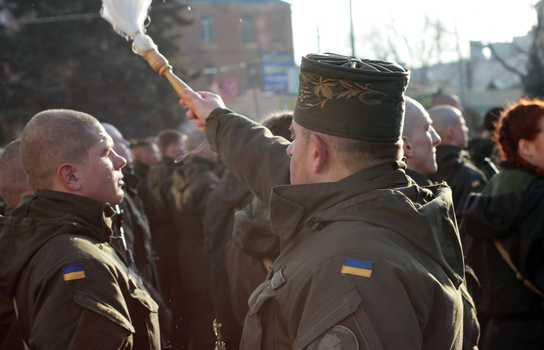 Новини Вінниці / У центрі Вінниці 32 новобранці Нацгвардії склали військову присягу (ФОТО)