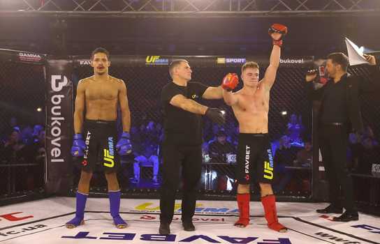 Новини Вінниці / Вінничанин переміг чемпіона світу зі змішаних бойових мистецтв (ФОТО)