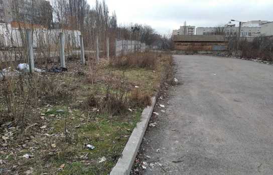 Новини Вінниці / У Вінниці завгосп ВНТУ отримав адмінпротокол за занедбану територію (ФОТО)