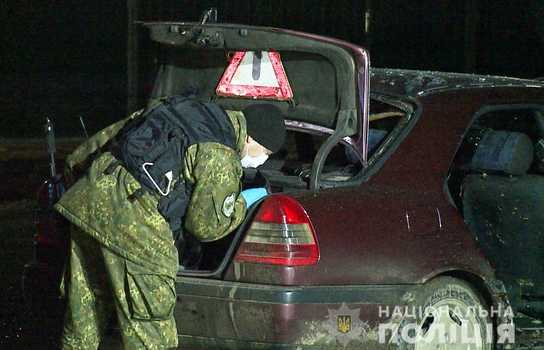 Новини Вінниці / Біля Жмеринки на Вінниччині у машині підірвали гранату: постраждало троє людей (ФОТО)