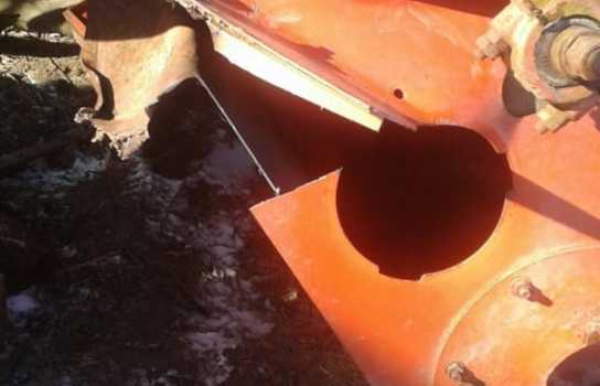 Новини Вінниці / Голова пса застрягла у шнеку комбайна: жахливі «пригоди» тварини на Вінниччині (ФОТО)