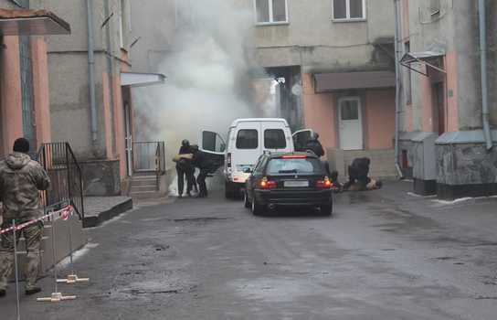 Новини Вінниці / "Заручники та бунт": у Вінницькій колонії провели антитерористичні навчання (ФОТО)