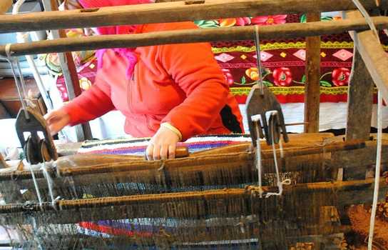 Новини Вінниці / HandMade по-вінницьки. Місцеві майстри створюватимуть зі старого одягу яскраві килимки