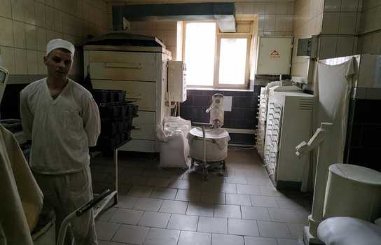 Новини Вінниці / "Доведеться трохи розворушити підлеглих з понеділка": що міністр юстиції побачив у вінницьких в'язницях (ФОТО)