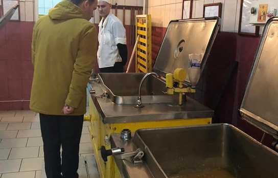 Новини Вінниці / "Доведеться трохи розворушити підлеглих з понеділка": що міністр юстиції побачив у вінницьких в'язницях (ФОТО)