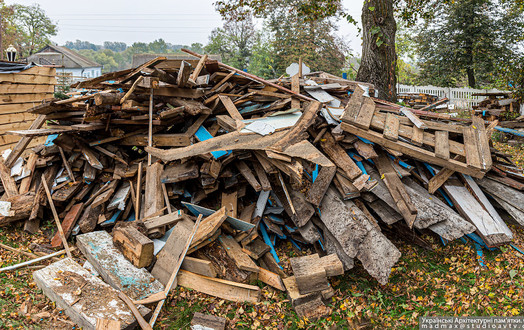 Новини Вінниці / На Вінниччині віряни Московського патріархату знесли 300-літню козацьку церкву (ФОТО)