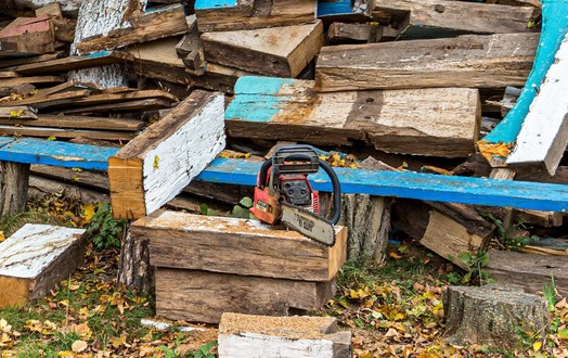 Новини Вінниці / На Вінниччині віряни Московського патріархату знесли 300-літню козацьку церкву (ФОТО)