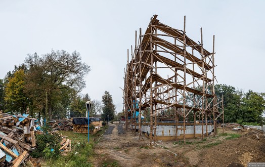 Новини Вінниці / На Вінниччині віряни Московського патріархату знесли 300-літню козацьку церкву (ФОТО)