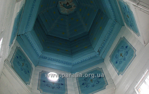 Новини Вінниці / На Вінниччині віряни Московського патріархату знесли 300-літню козацьку церкву (ФОТО)