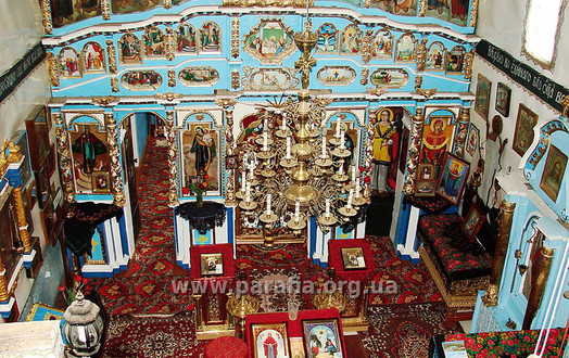 Новини Вінниці / На Вінниччині віряни Московського патріархату знесли 300-літню козацьку церкву (ФОТО)