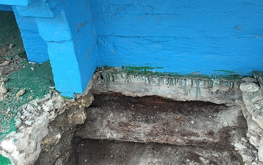 Новини Вінниці / На Вінниччині віряни Московського патріархату знесли 300-літню козацьку церкву (ФОТО)