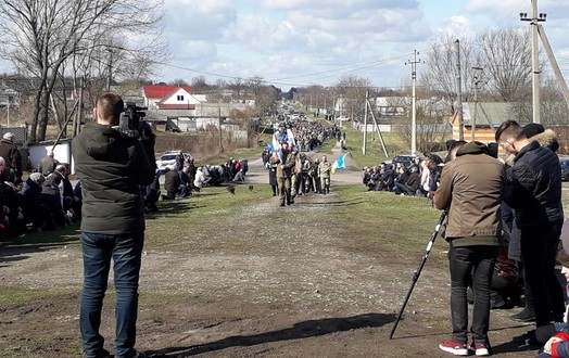 Новини Вінниці / Російська ракета влучила за два дні до ротації: на Вінниччині поховали 34-річого воїна Андрія Ведешина (ФОТО, ВІДЕО)