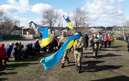 Новини Вінниці / Російська ракета влучила за два дні до ротації: на Вінниччині поховали 34-річого воїна Андрія Ведешина (ФОТО, ВІДЕО)