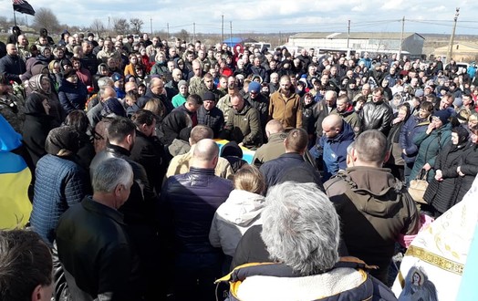 Новини Вінниці / Російська ракета влучила за два дні до ротації: на Вінниччині поховали 34-річого воїна Андрія Ведешина (ФОТО, ВІДЕО)