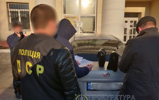 Новини Вінниці / На Вінниччині силовики затримали членів «земельної» ОЗГ: аферисти підробили документи на паї та намагалися продати близько 1000 гектарів 