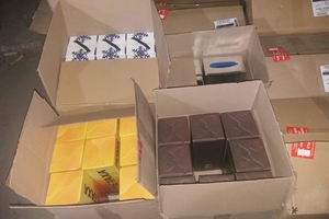 Новини Вінниці / Майже 1,6 тисячі літрів "лівого" алкоголю знайшли у вантажному відділенні кур'єрської служби на Вінниччині (ФОТО)