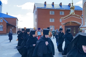 Новини Вінниці / Хресні ходи на Вінниччині: в УПЦ МП продовжують збирати людей (ФОТО)