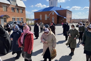 Новини Вінниці / Хресні ходи на Вінниччині: в УПЦ МП продовжують збирати людей (ФОТО)