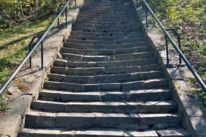 Новини Вінниці / Вінницький архітектор запропонував «дизайнерський підхід» для зміни вигляду сходів Артинова (ФОТО)