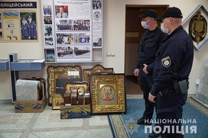 Новини Вінниці / Після крадіжки трьох ікон з храму на Вінниччині оперативники затримали банду, що обкрадала церкви й монастирі по всій Україні (ФОТО)