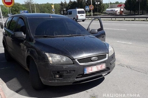 Новини Вінниці / Озброєних злодіїв-гастролерів з Молдови затримали на об'їзній у Вінниці: один з молодиків перебував у міжнародному розшуку (ФОТО)