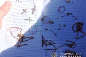 Новини Вінниці / Озброєних злодіїв-гастролерів з Молдови затримали на об'їзній у Вінниці: один з молодиків перебував у міжнародному розшуку (ФОТО)