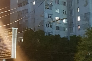 Новини Вінниці / У Вінниці з задимленого «хмарочосу» евакуювали непритомного дідуся (ФОТО, ВІДЕО)