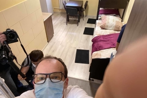 Новини Вінниці / Міністр показав, якою є платна камера у вінницькому СІЗО