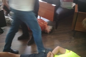 Новини Вінниці / У Вінниці затримали групу вимагачів, яка прикривалася зв’язками з Офісом президента