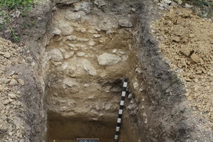 Новини Вінниці / Унікальні речі XVII століття знайшли археологи під мурами Барського замку на Вінниччині (ФОТО)