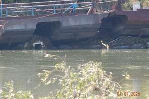 Новини Вінниці / Вінниччина залишилася без поромної переправи з Молдовою через «ДТП» на Дністрі та повноводдя (ФОТО)