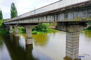 Новини Вінниці / На Вінниччині за 38 млн грн капітально ремонтують двохсотметровий міст через Південний Буг (ФОТО, ВІДЕО)