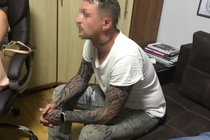 Новини Вінниці / Під Вінницею подружжя організувало зйомки дитячого порно: чоловіка та жінку затримали правоохоронці (ФОТО, ВІДЕО)