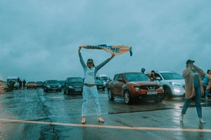 Новини Вінниці / Рок під зливою: перший "післякарантинний" концерт у Вінниці зібрав глядачів в аеропорту (ФОТО)