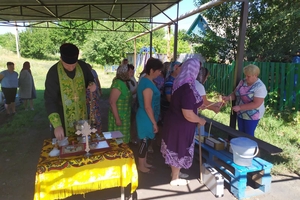 Новини Вінниці / Представники Вінницько-Барської єпархії ПЦУ поїхали з гуманітарною та духовною місією у зону бойових дій (ФОТО)