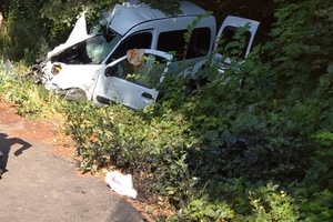 Новини Вінниці / Смертельна аварія у Немирівському районі на Вінниччині: одна людина загинула та одна важко травмована (ФОТО)