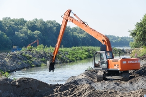 Новини Вінниці / На Вінниччині тривають роботи по очищенню річки Південний Буг (ФОТО, ВІДЕО)