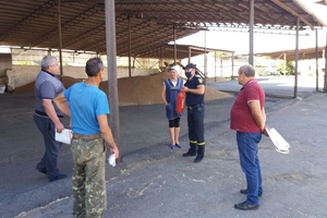 Новини Вінниці / На Вінниччині рятувальники проводять профілактичні зустрічі з аграріями