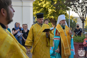 Новини Вінниці / У Вінниці молилися за полегих у війні на сході воїнів (ФОТО)