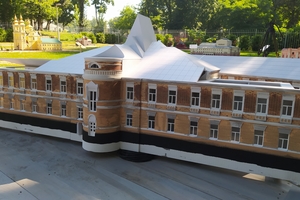 Новини Вінниці / Експозицію «Міні-Вінниця» доповнять найбільшим макетом – головного корпусу лікарні імені Ющенка (ФОТО)