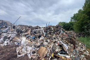 Новини Вінниці / На Вінниччині староста опублікував «фоторепортаж» з «приватного смітника» з львівськими відходами за селом