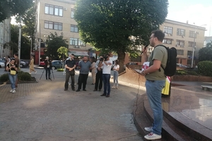 Новости Винницы и области / Вінничани вийшли на Майдан для підтримки білоруського народу (ФОТО, ВІДЕО) / Інформаційний портал На Париже Новини Вінниці / Вінничани вийшли на Майдан для підтримки білоруського народу (ФОТО, ВІДЕО)