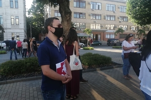 Новости Винницы и области / Вінничани вийшли на Майдан для підтримки білоруського народу (ФОТО, ВІДЕО) / Інформаційний портал На Париже Новини Вінниці / Вінничани вийшли на Майдан для підтримки білоруського народу (ФОТО, ВІДЕО)